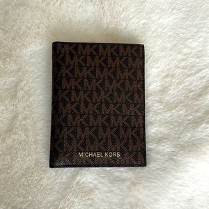 Michael Kors Jet Set Travel Passport Holder Wallet Case Brown Signature